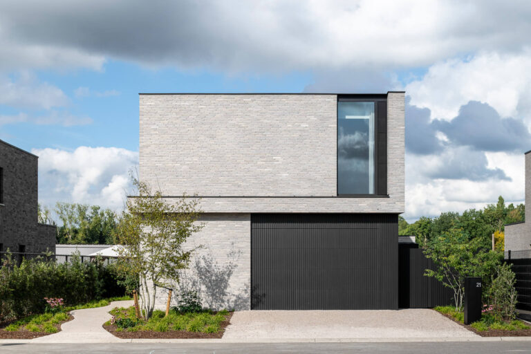 Alinel-gevelbekleding-zwart-waasmunster-10