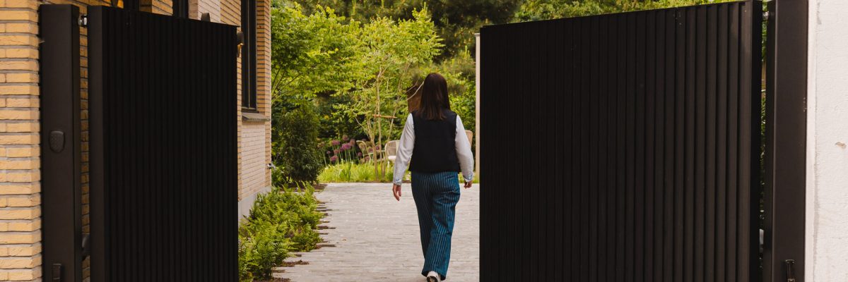 3.0-TUIN242